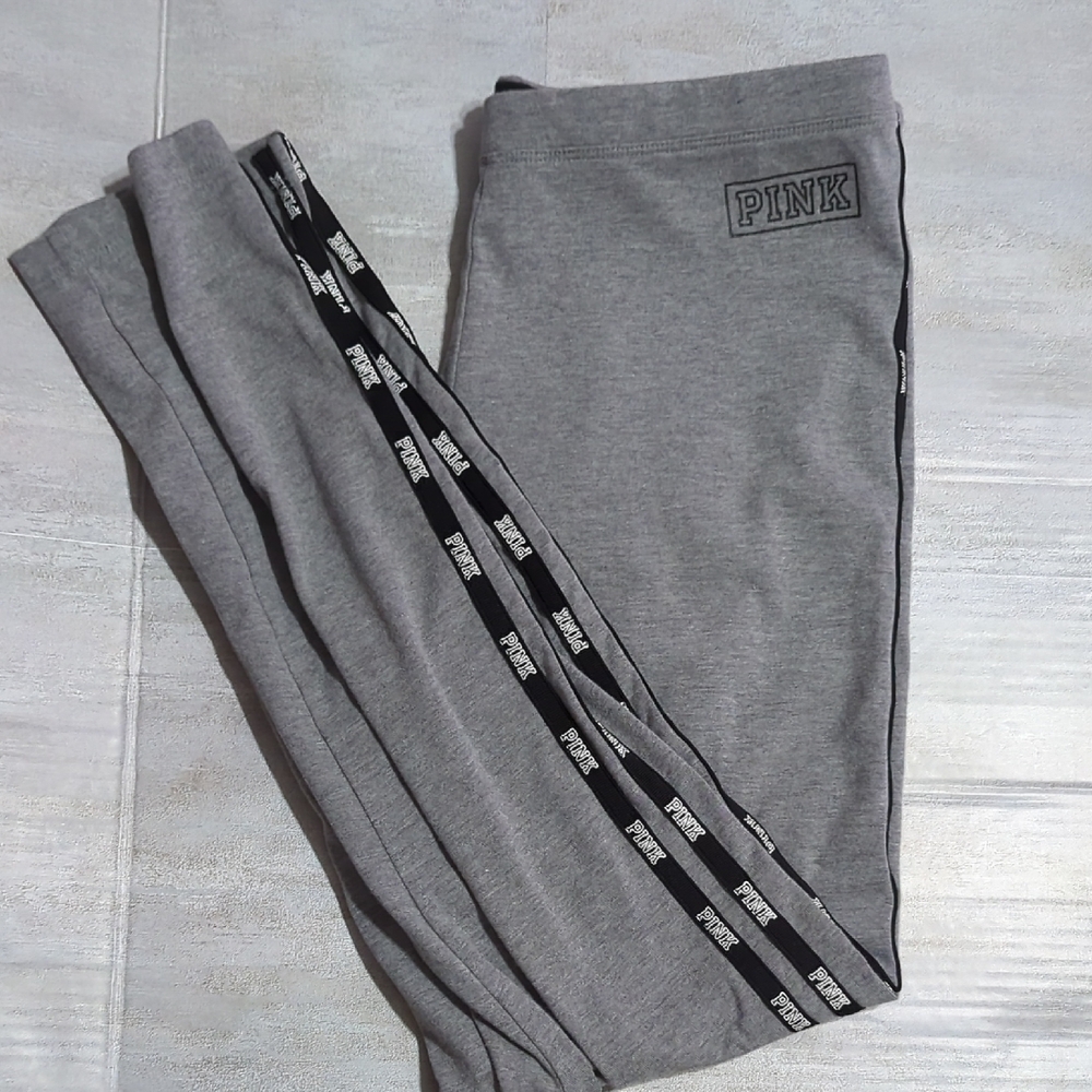 PINK Victoria's Secret Gray and Black Leggings Size Large